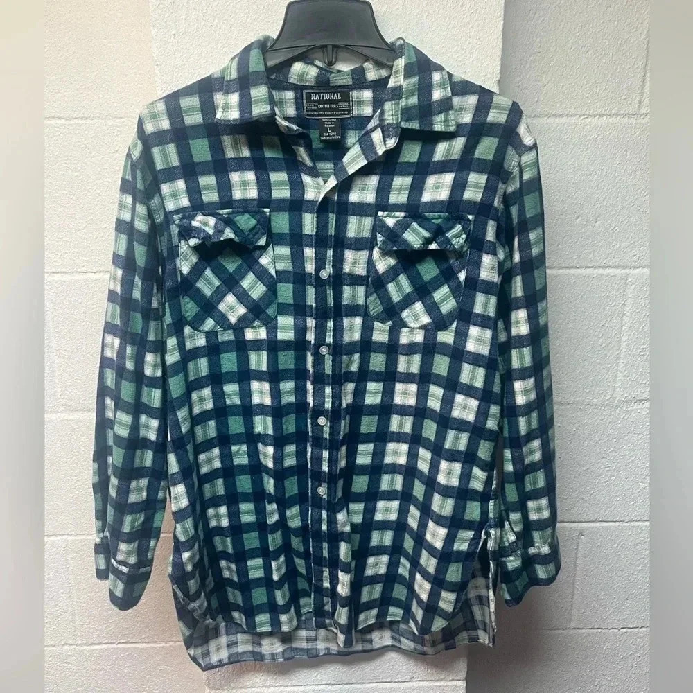 National Outfitters Mens Plaid
Flannel Shirt L Button Up